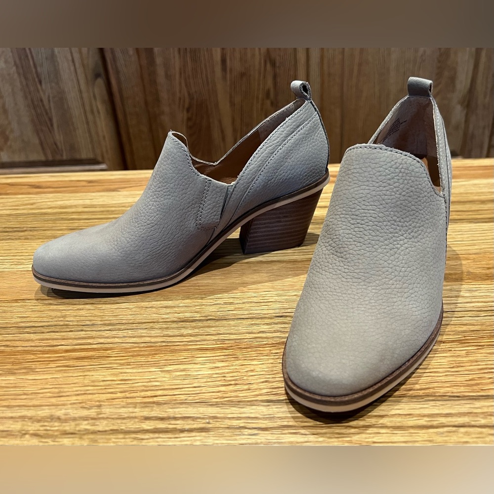 NEW Lucky Brand Vennia Bootie